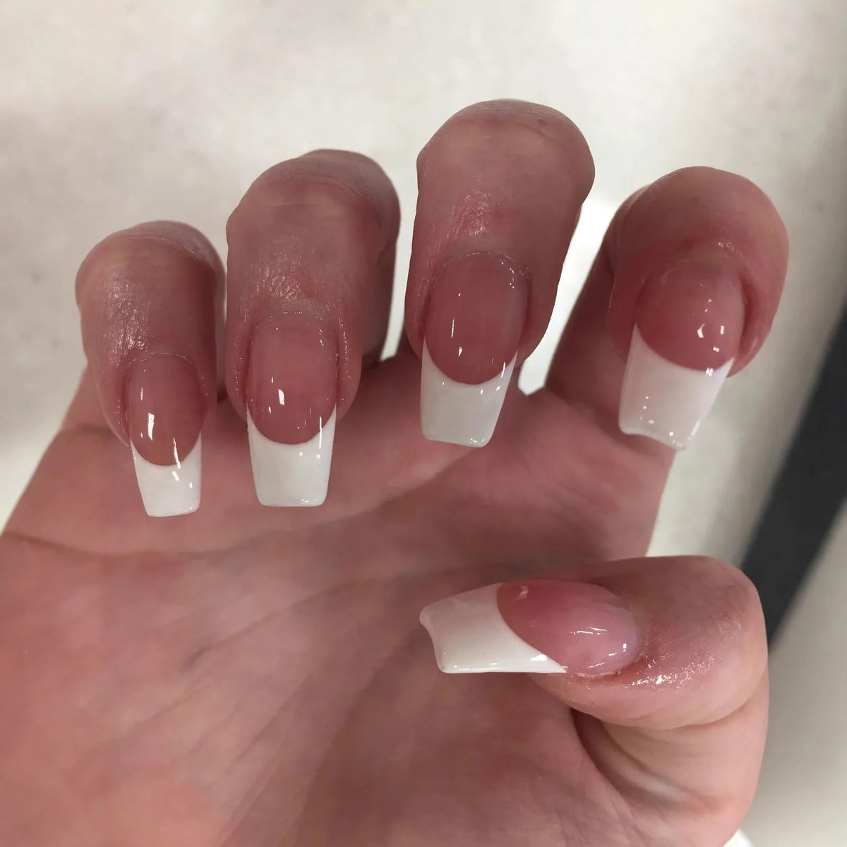 Long Stiletto Press-On Nails — Pink