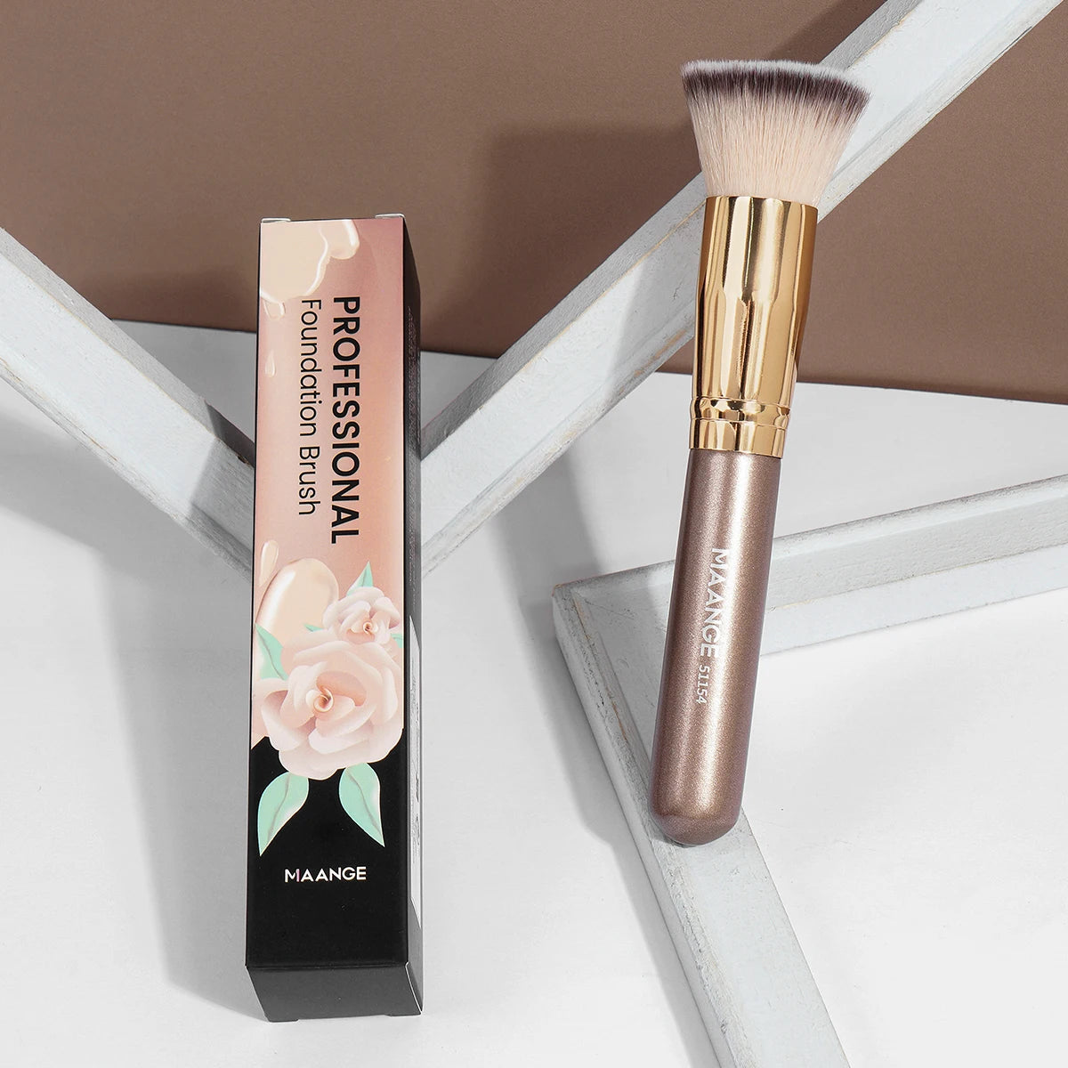 Foundation Brush with Case