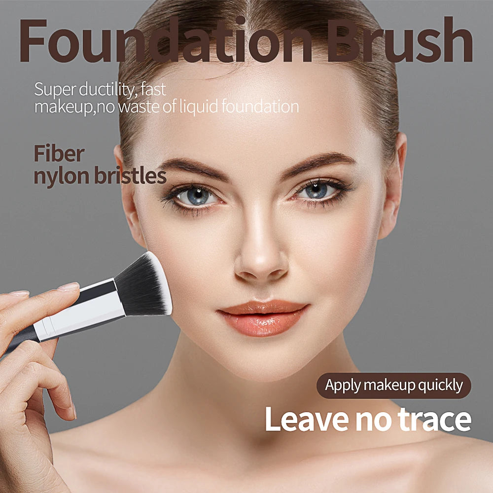 Foundation Brush with Case