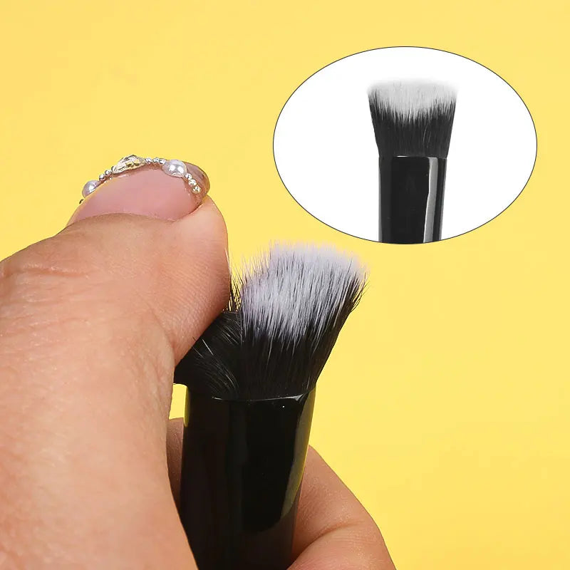 Concealer Brush — Soft Fiber