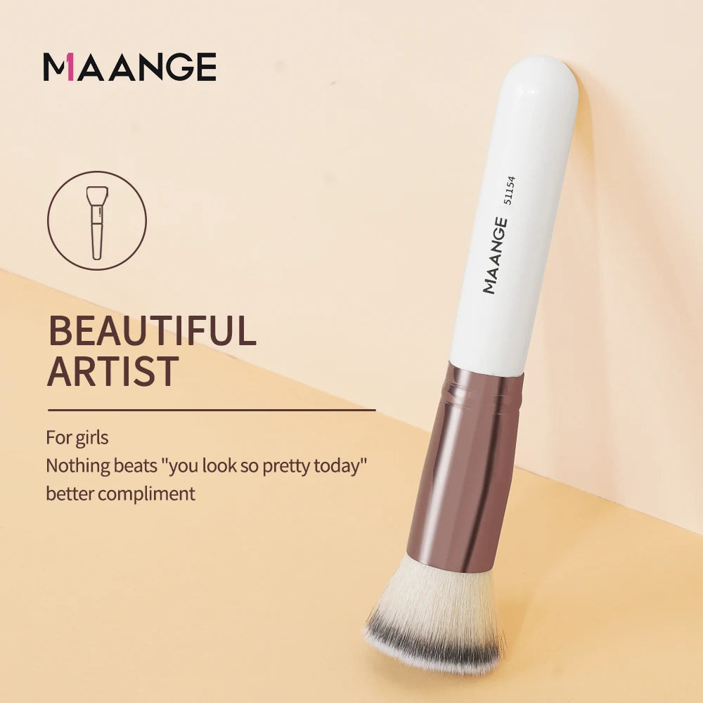 Foundation Brush with Case